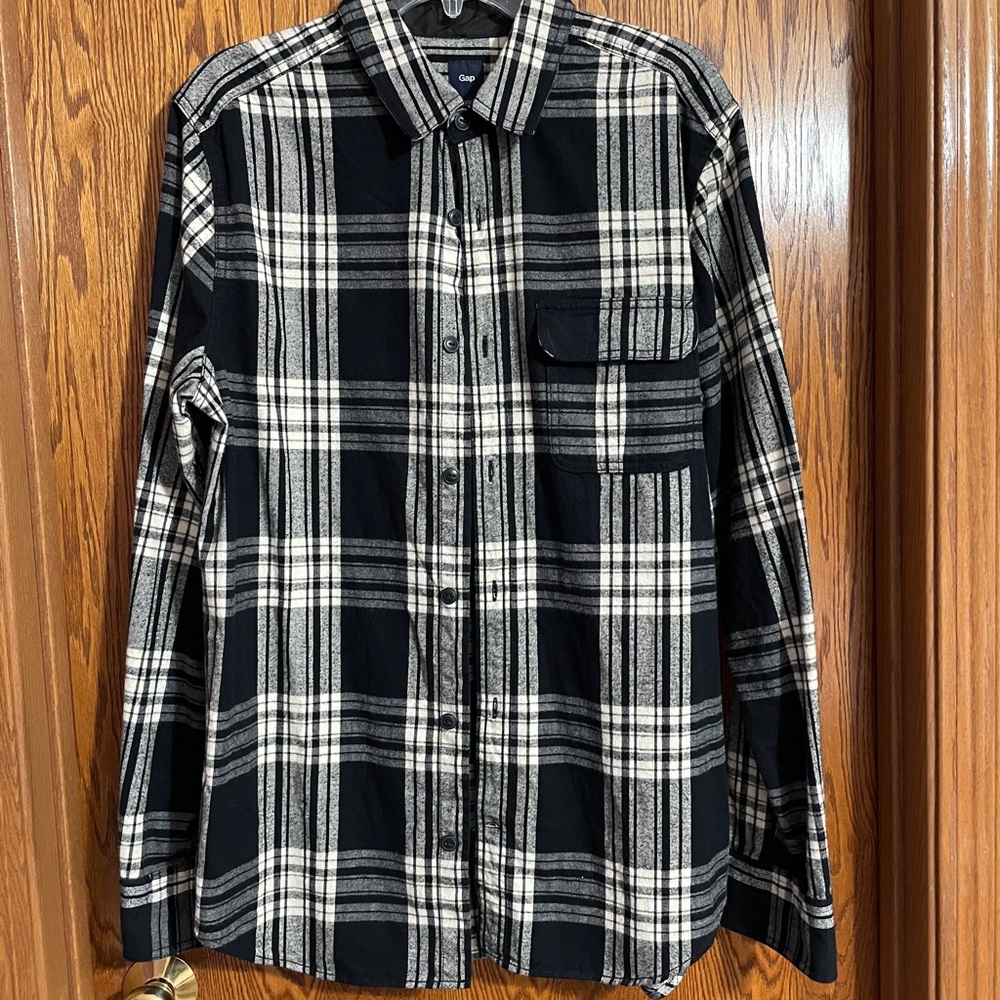Gap plaid flannel shirt